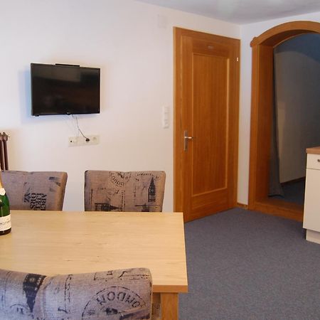 Haus Waldrast Appartement Elbigenalp Buitenkant foto