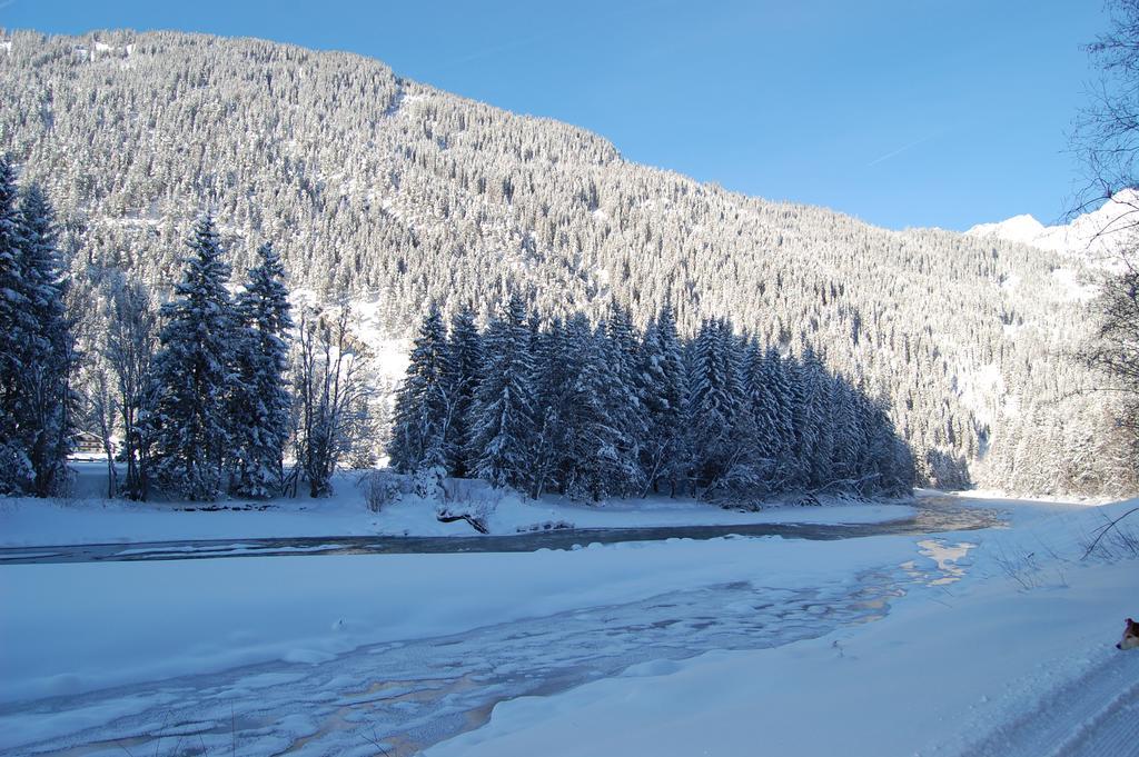Haus Waldrast Appartement Elbigenalp Buitenkant foto