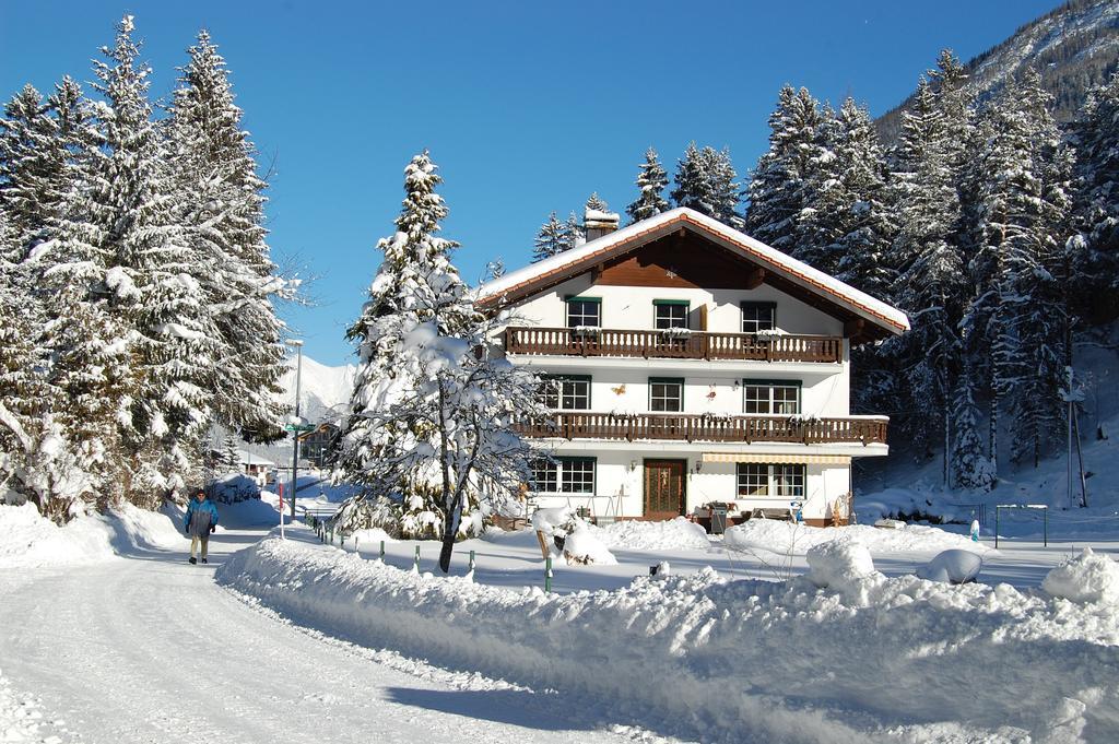 Haus Waldrast Appartement Elbigenalp Buitenkant foto