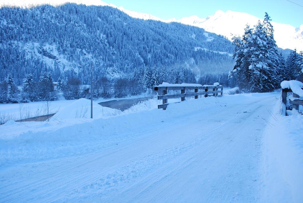 Haus Waldrast Appartement Elbigenalp Kamer foto
