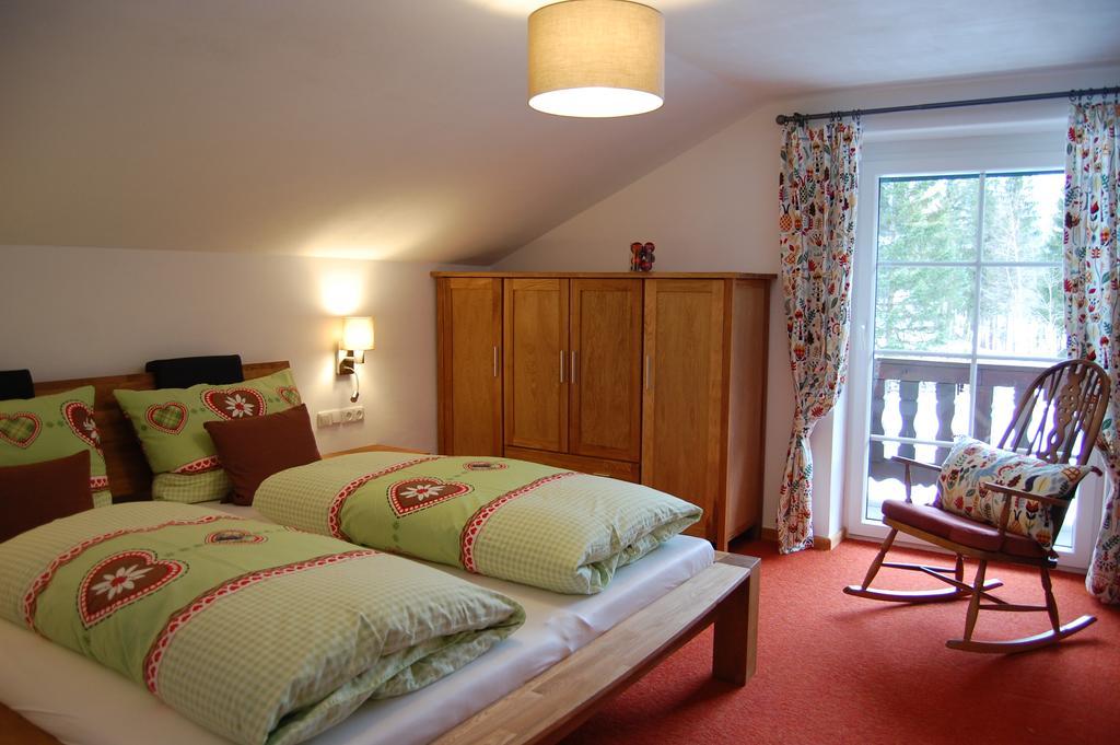 Haus Waldrast Appartement Elbigenalp Buitenkant foto